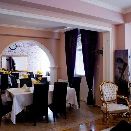 Inn Ile De France Novi Sad